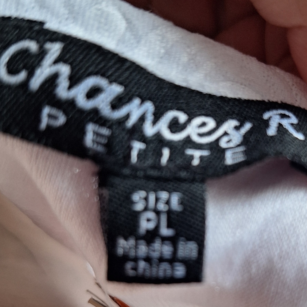 Chances R white PL Eyelet top - Picture 9 of 12